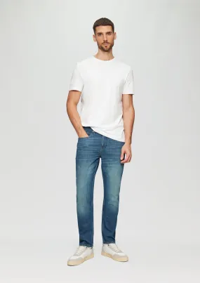 Jeans / Regular Fit / Mid Rise / Straight Leg