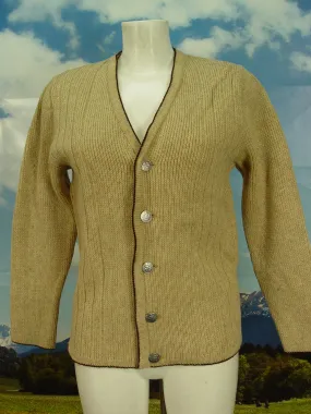 neuwertige klasse Strickjacke V-Ausschnitt Schurwolle Janker Trachtenjacke Gr.46