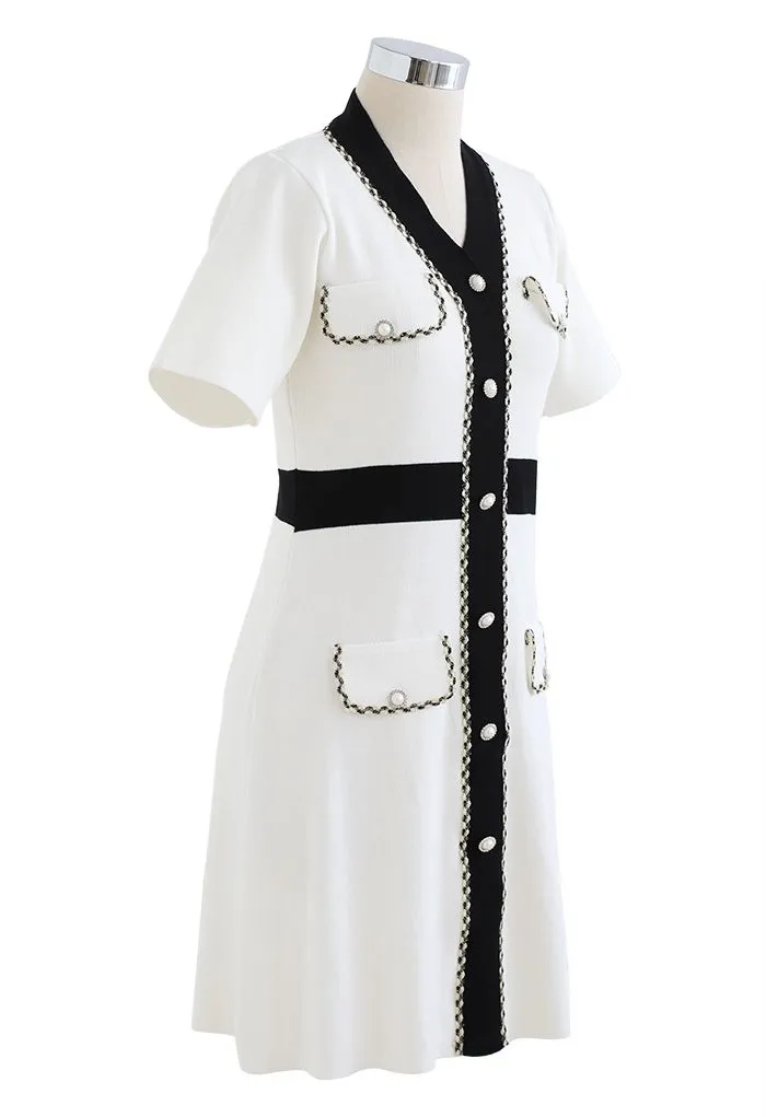 Retro Grace Kontrastfarbenes Strickkleid in Weiß
